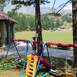 Natyral Razma 4* Razëm