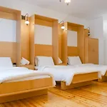 Natyral Razma 4* Razëm