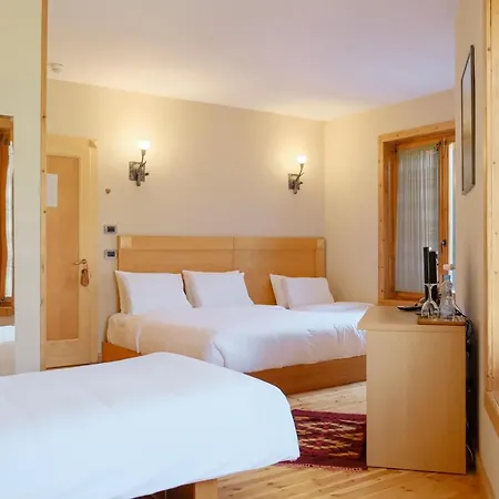 Natyral Razma 4*