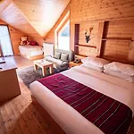 Natyral Razma Resort 4*