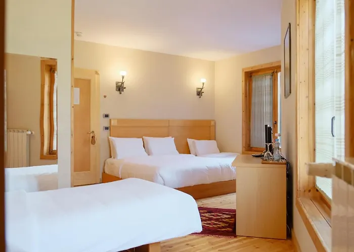 Natyral Razma 4*